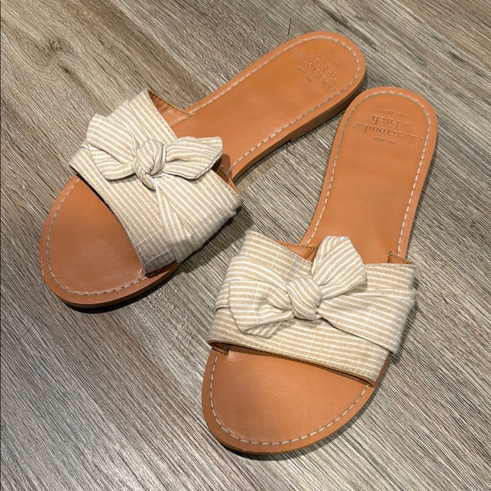 Abercrombie tan striped with bow sandals